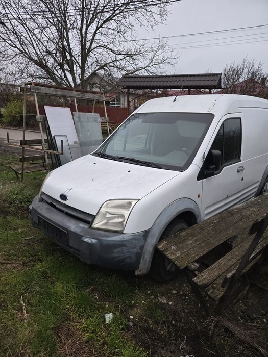 Vand pentru dezmembrări