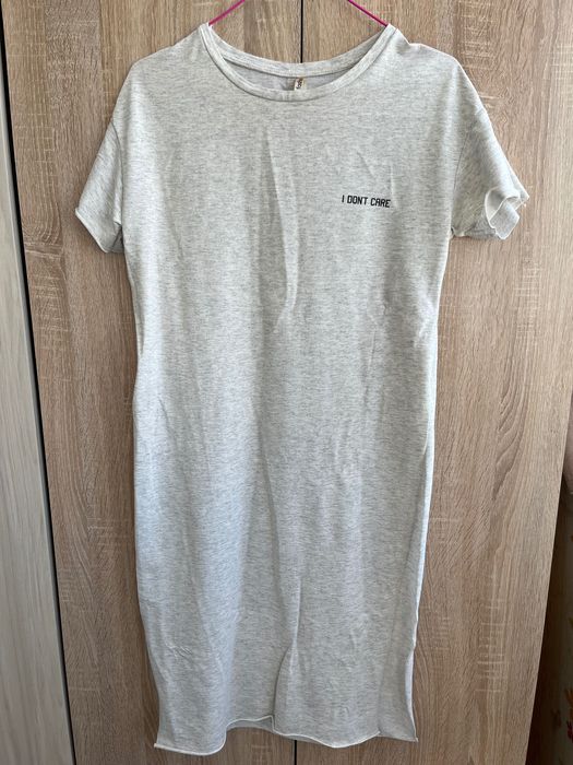 Нови рокли туники, размер М, цена по договаряне