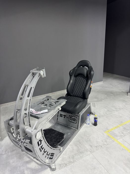 кресло для симулятора гонок