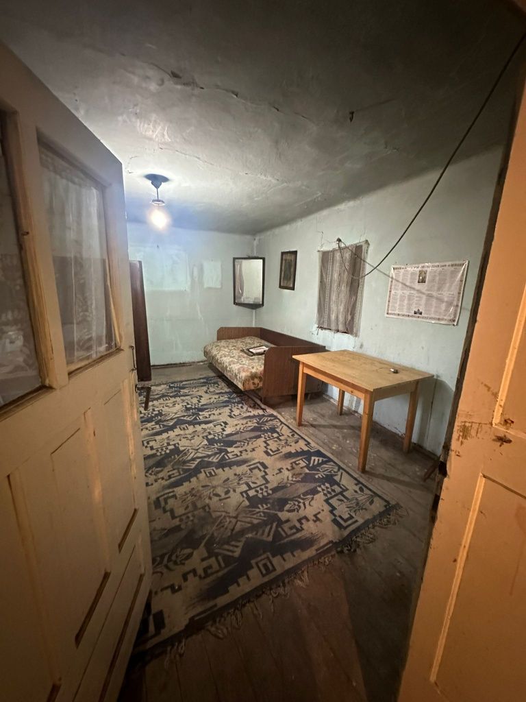 Vand sau schimb casa la tara~10 km de Reghin~22 ari teren