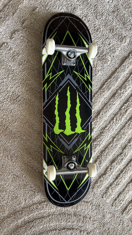 Скейтборд MONSTER