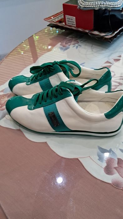 Супер обувки по 10лв за брой