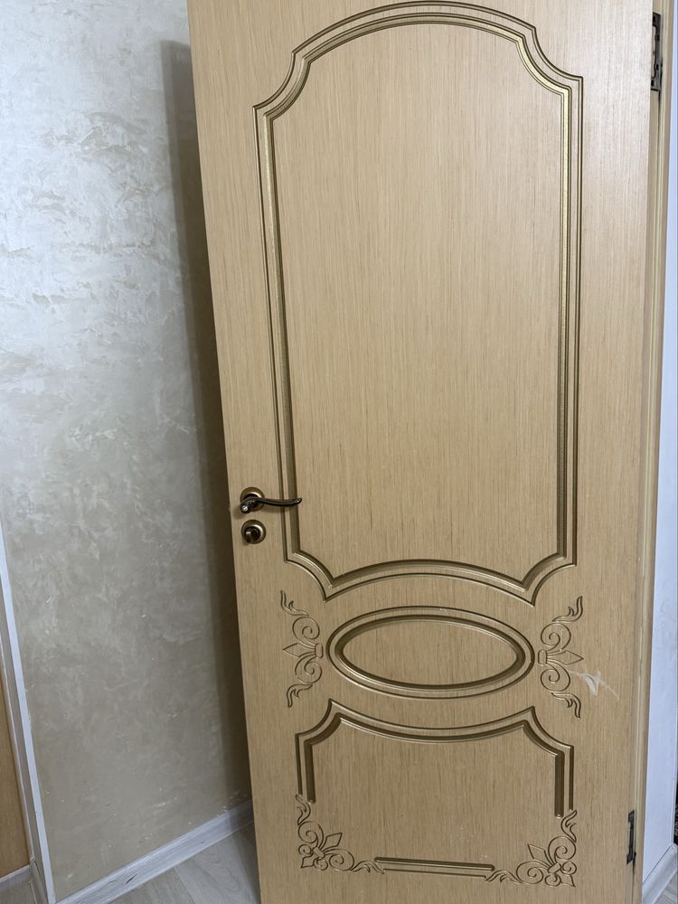 Срочно продаю двери