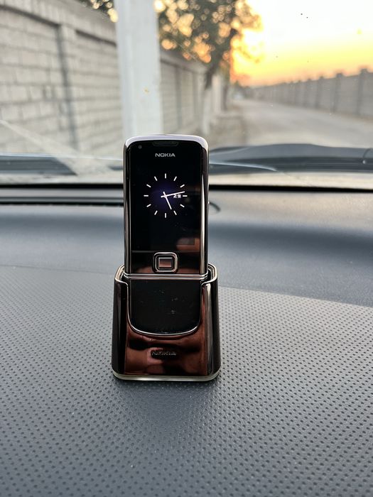 Nokia 8800 Art sapphire все в родном состоянии