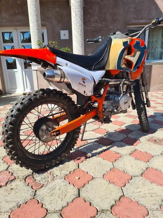Cross Aprilia 200cc, 5 trepte de viteze