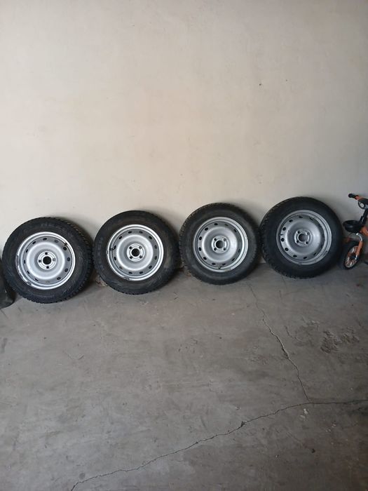 продам зимние шины