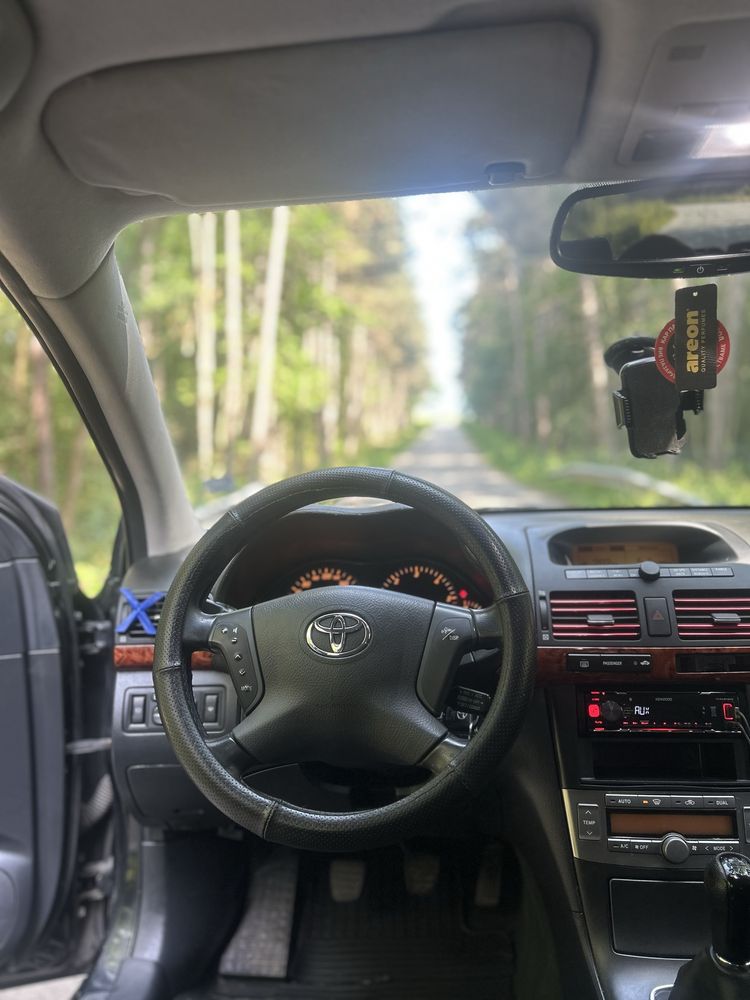 Toyota Avensis 2.0tdi 116