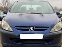 Dezmembrez Peugeot 307 hatchback 1.6 HDI din 2006 volan pe stanga