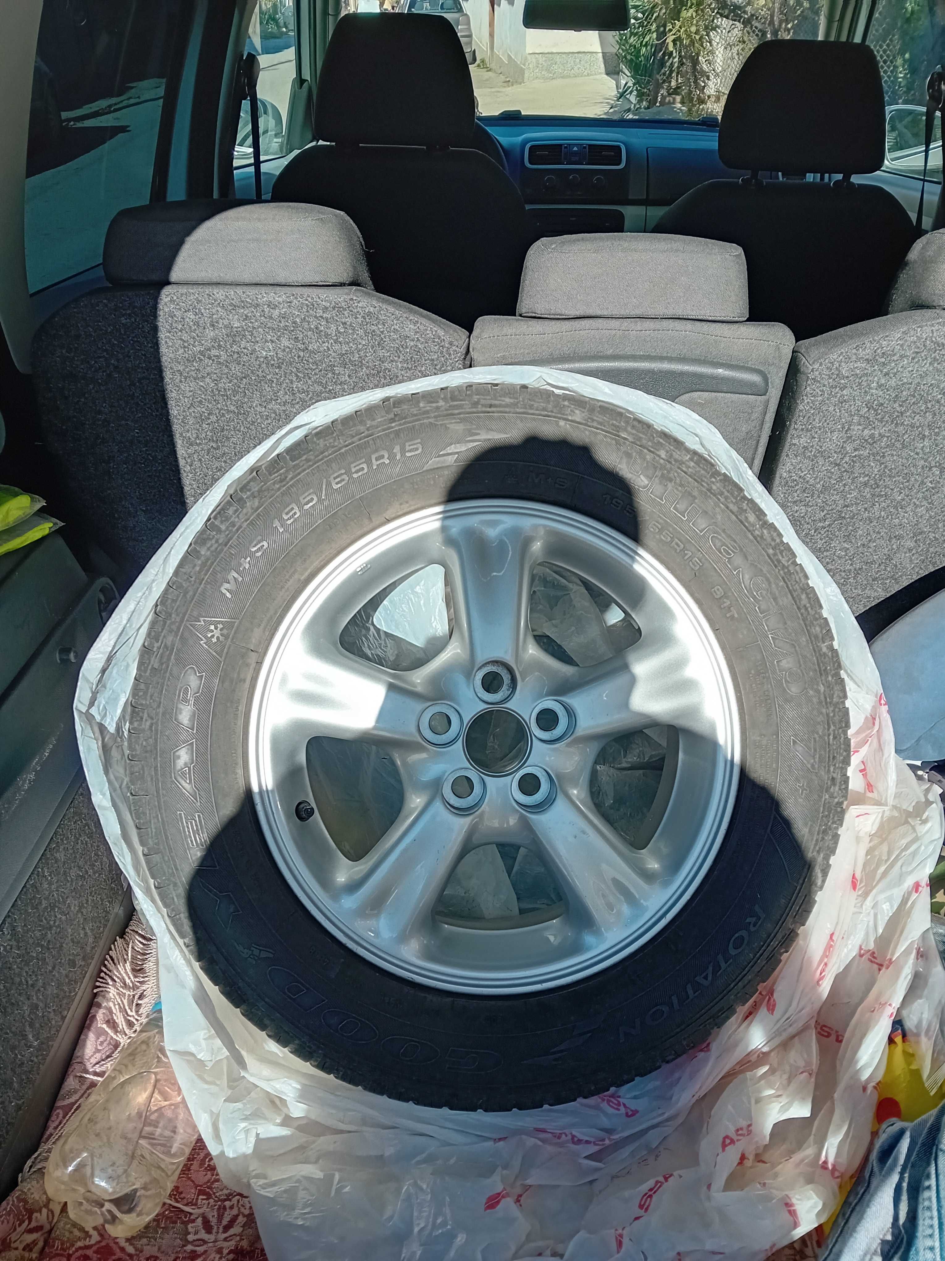 Продавам алуминиева джанта неизползвана 15" 5 x100