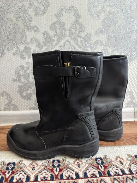 Ботинки новые 41 размера