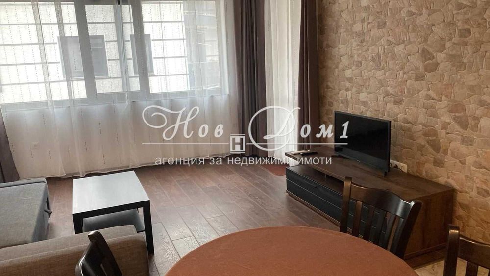 Продава се Двустаен апартамент в Варна, Левски - 70 кв.м за 8 €/кв.м - Снимка #2