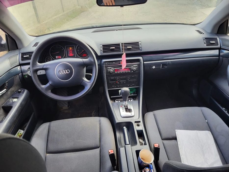 Dezmembram AUDI A4 B6 2.0 benzina an 2004