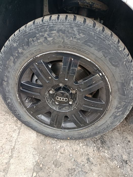 Продам диски с зимней резиной 195/65/15.