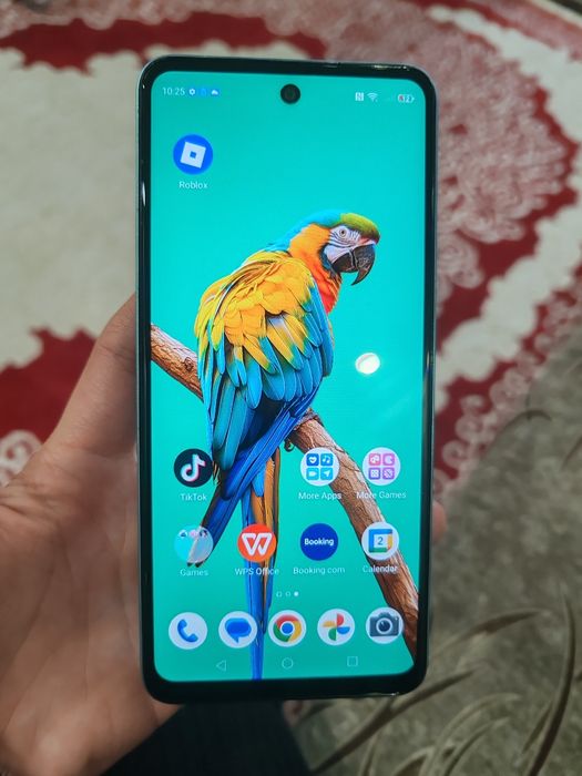 Vând urgent telefon nou