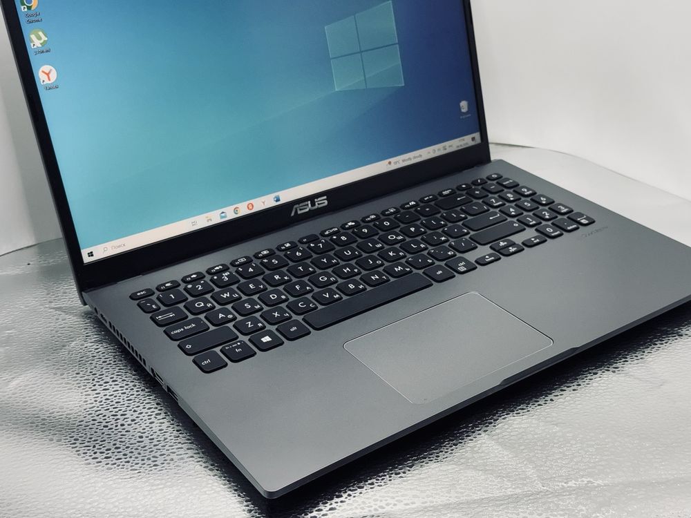 Ноутбук ASUS Core i 3-10 в идеальном состояний