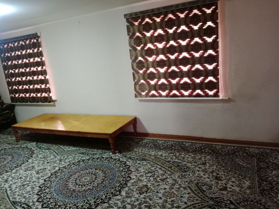 Uy sotiladi jizzax shaxar navoiy max u.shokirov beton kucha