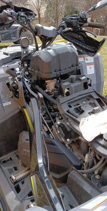 Vând atv cf moto de 1000 an 2022 km 1444 Avariat fata dreapta