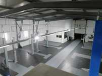 Pardoseala modulara atelier, service auto din PVC