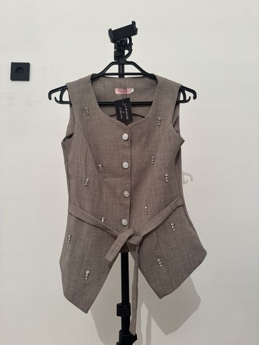 Жилетка, 42 размер