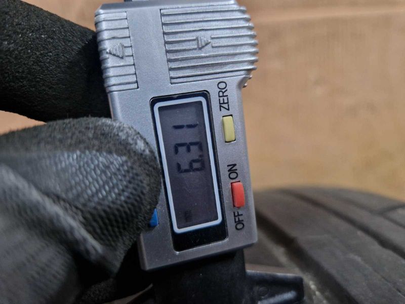 2 Dunlop R20 275/35
летни гуми DOT3918