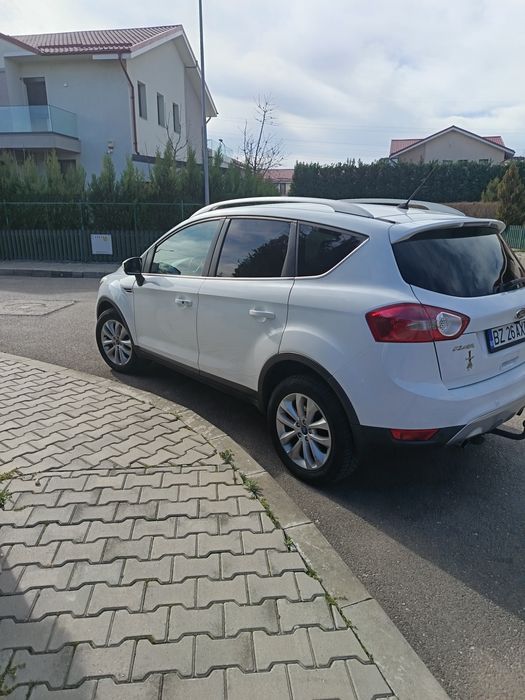 Ford  kuga  2011