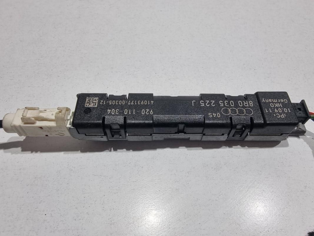 Amplificator antena Audi Q5 (2008-2012) [8R] 8R0035225J