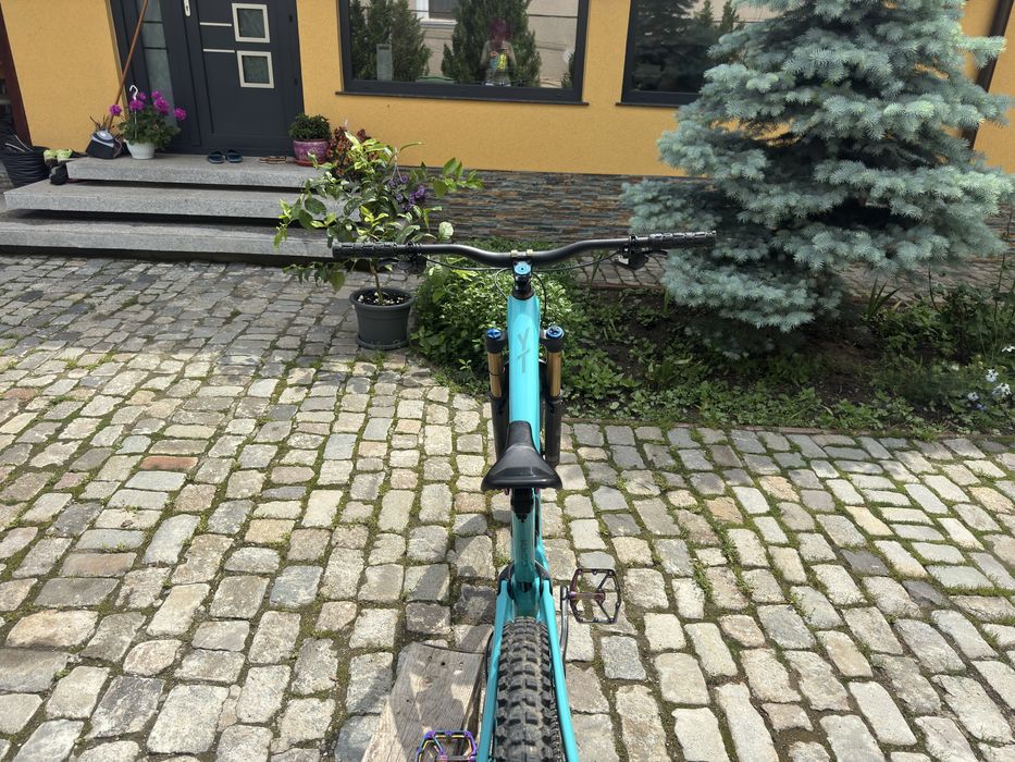 Yt capra core 4 custom