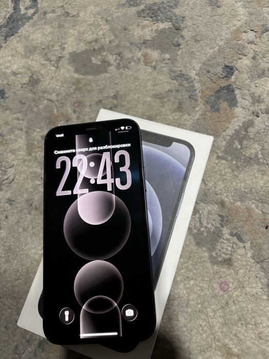 Iphone 12 64GB Ideaal