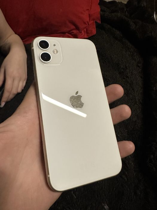 Айфон 11 белый 128гб