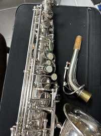 Saxofon alto Yanagy