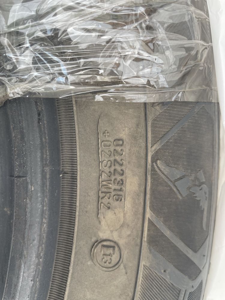 Гуми 205/60/16 GoodYear UltraGrip с джанти