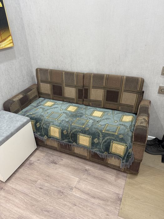 Продам диван б/у