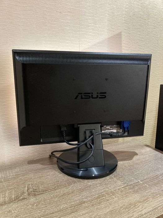 ASUSU VW193DR 19-инча lcd Монитор