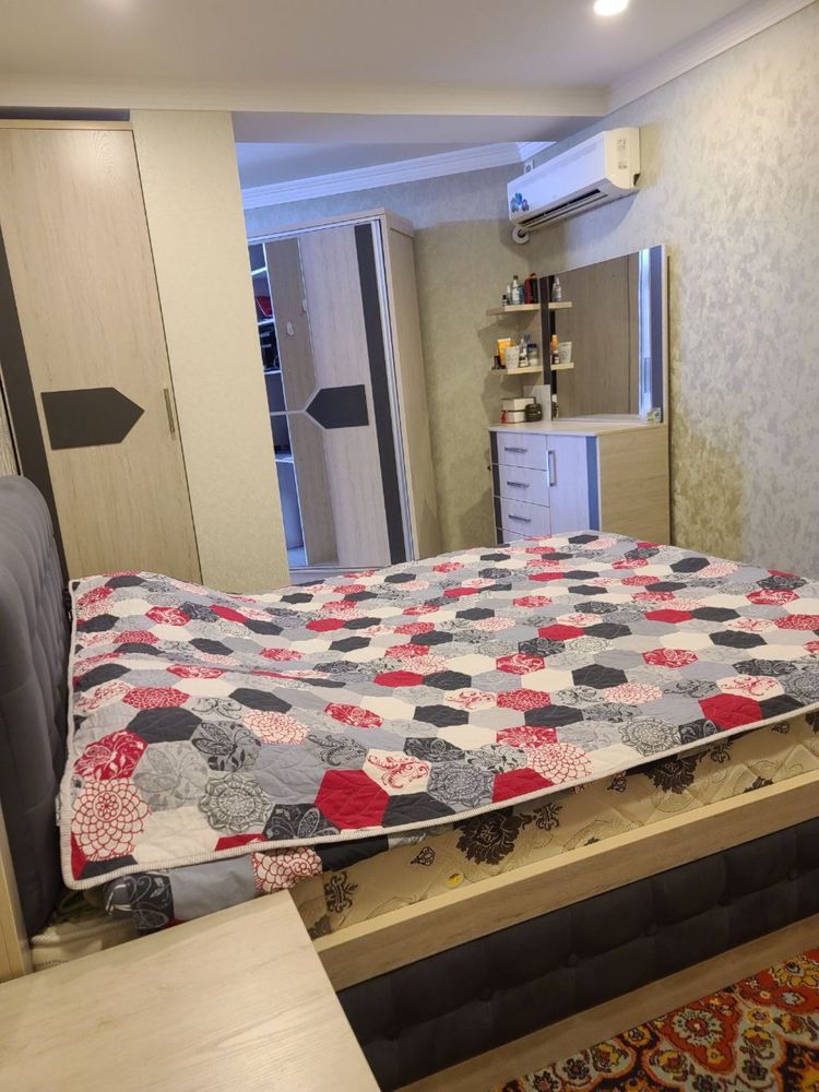 Yakkasaroy zavatskoy kochada 4 xonali kv