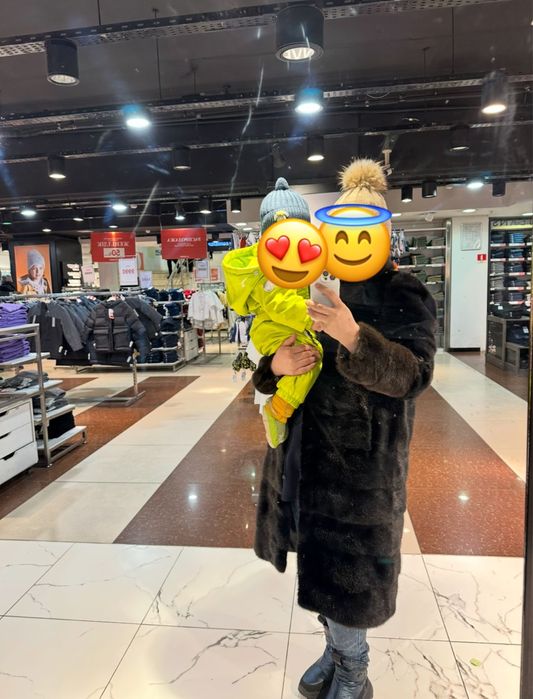Шуба размер 48, 1 жыл ғана киілген, 250 мыңға алғам, 120 мыңға берем.