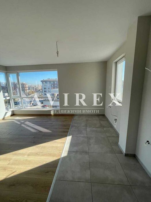Продава се Тристаен апартамент в Пловдив, Христо Смирненски - 102 кв.м за 1608 €/кв.м - Снимка #8