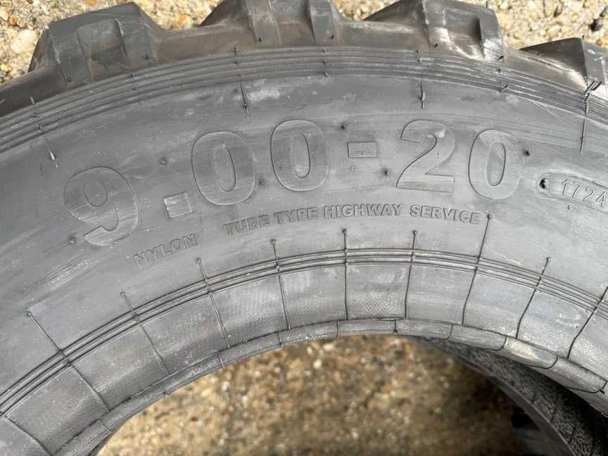 Cauciucuri noi 9.00-20 cu 16 pliuri marca PANTHER de excavator