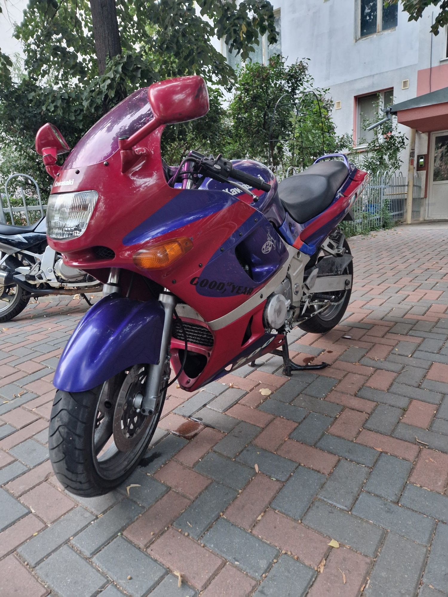 Kawasaki zzr 600 D (posibil 35kw)