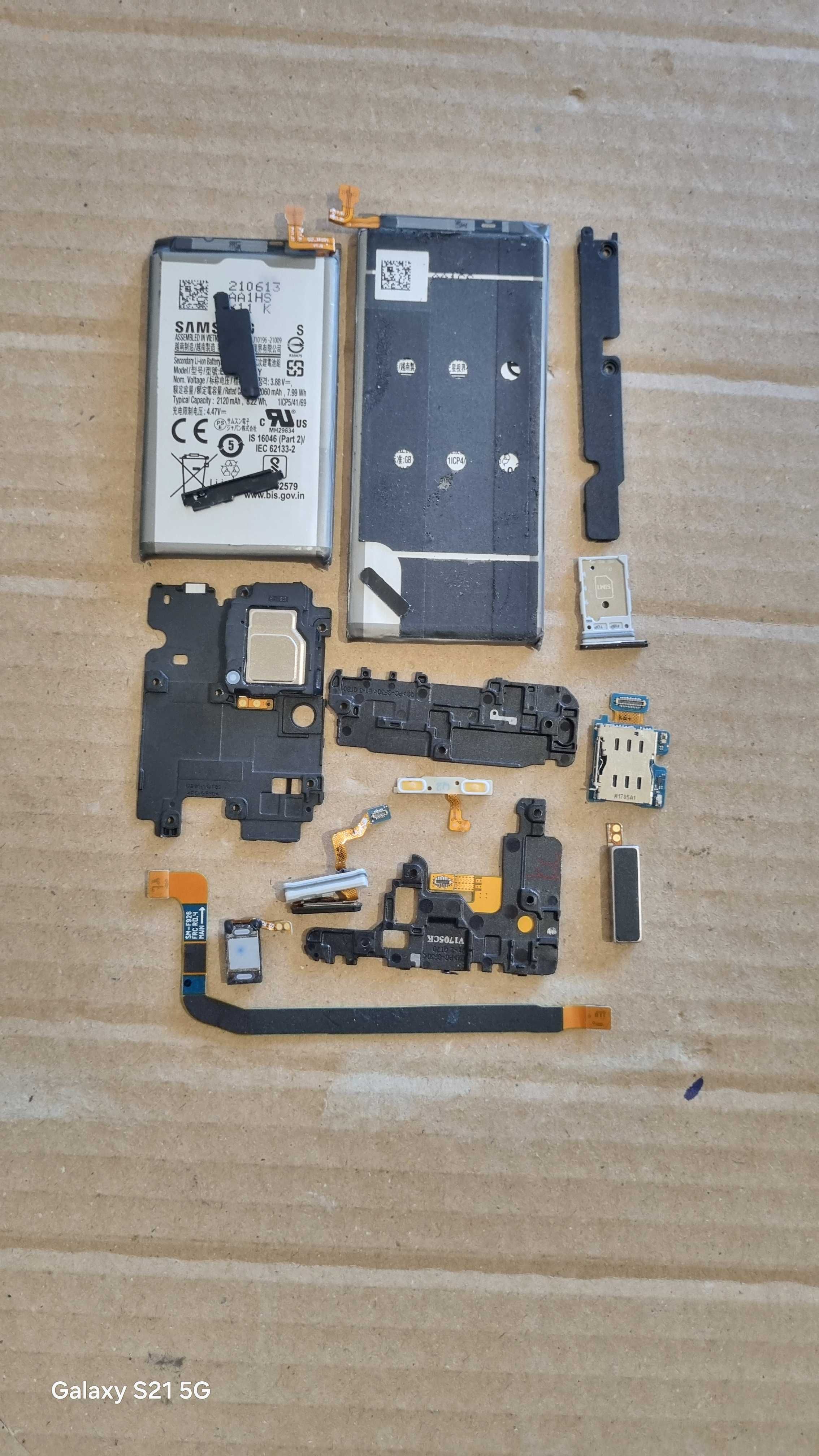 Galaxy Z Fold 3 5G-основна платка
