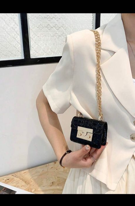 Мини дамска чанта