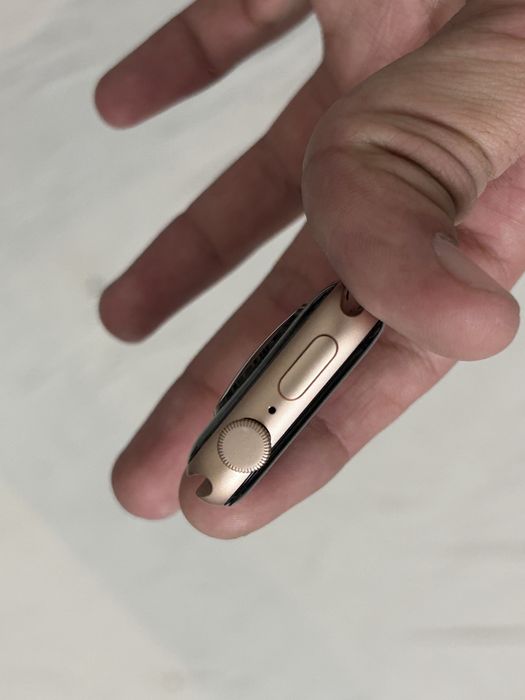 Apple watch se 40 mm Sotiladi