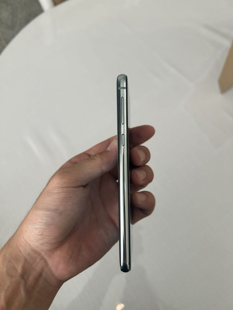 Продается Samsung S10e