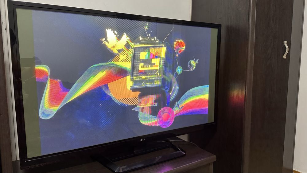 Телевизор LG 127 см, работает отлично, Корея