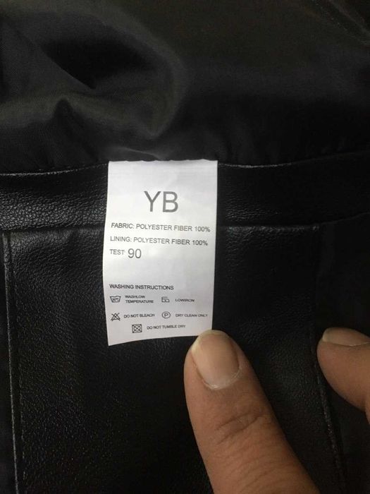 Куртка кожа заменитель  54 размер новая черный цвет