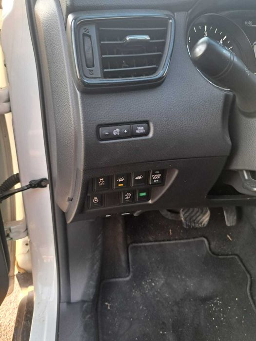 Nissan X-Trail 1.6 dCi Automat Alb 7 locuri Înmatriculat Panoramic 360