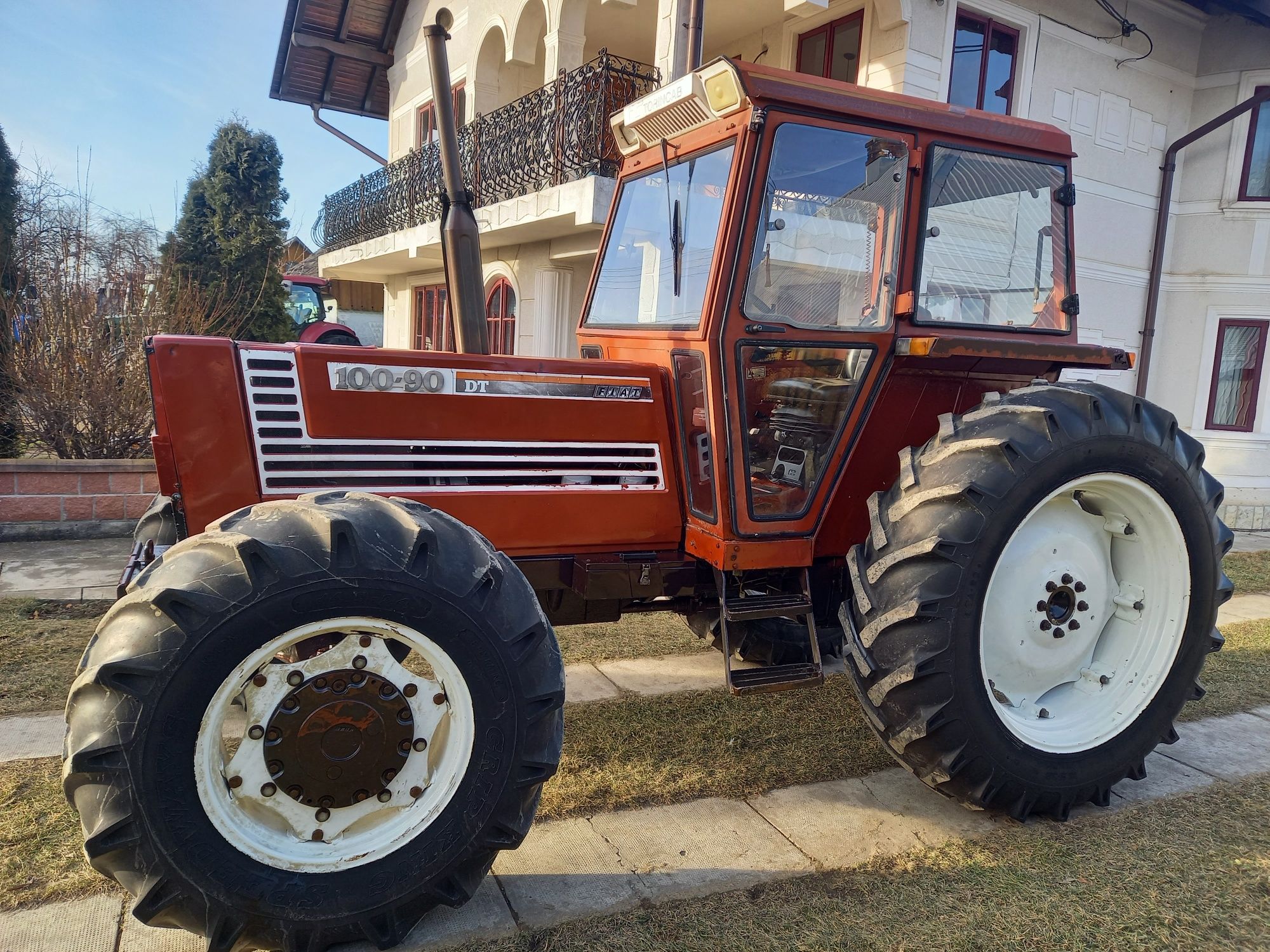 Tractor fiat 100-90