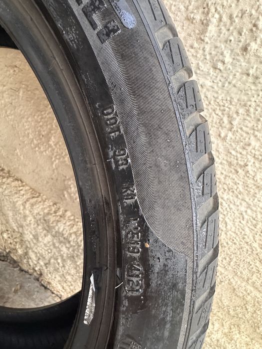 Vand cauciucuri iarna Pirelli sotto zero