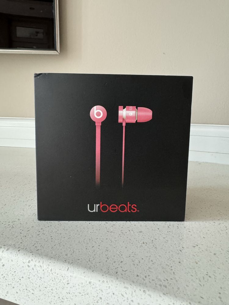 Ur beats by dre Niki Minaj limited edition baby pink