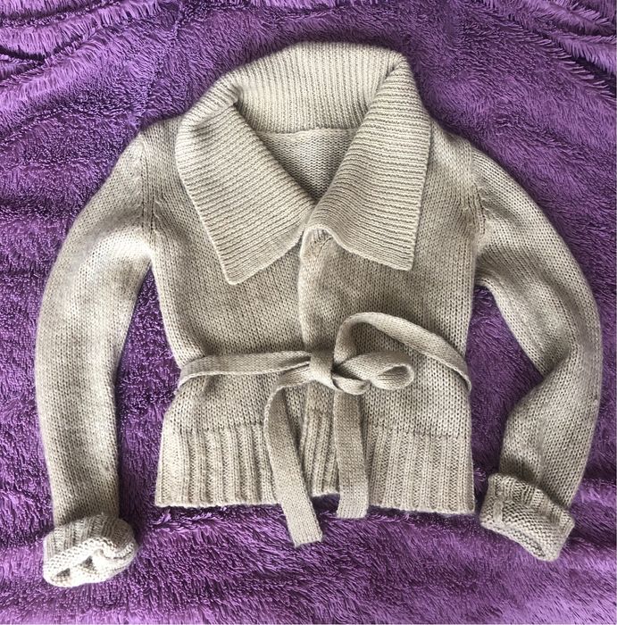 Кофта женская, короткая, без застежки