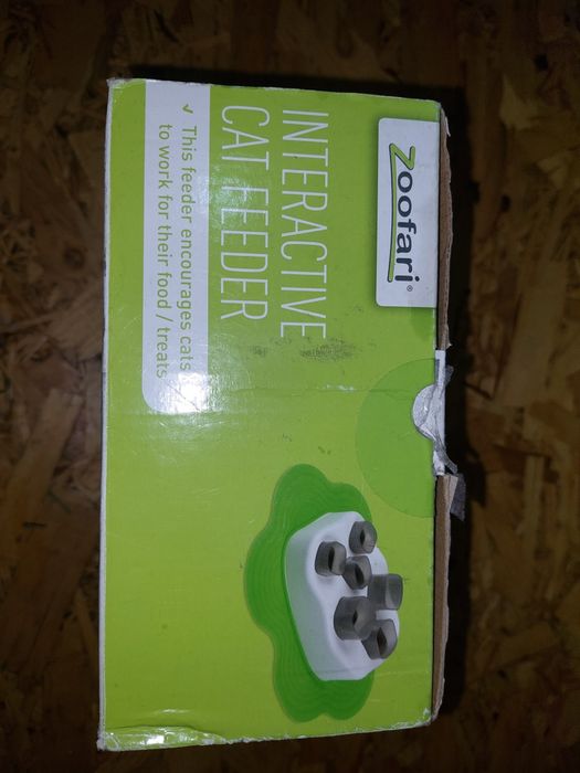 Platou interactiv pisica